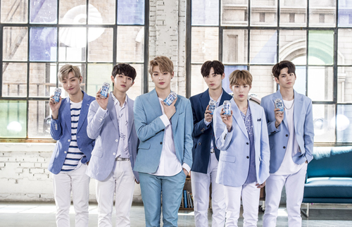 하이트 엑스트라콜드 워너원 광고 촬영.jpg