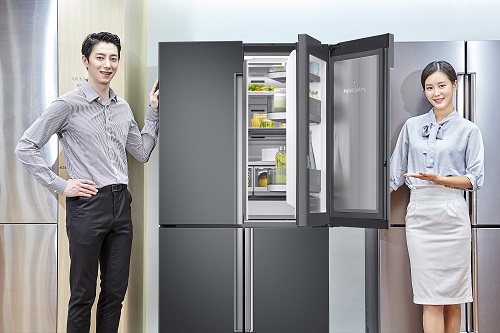 (4) 2018년형 셰프컬렉션 냉장고 출시_모델사진.jpg