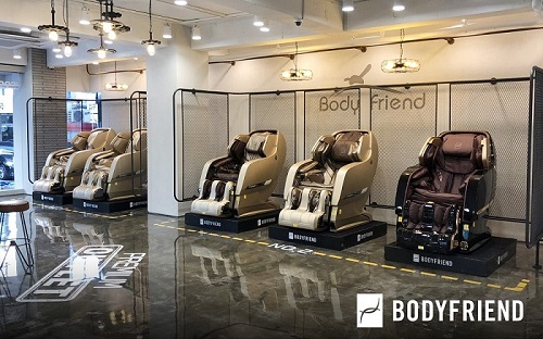 [보도사진]바디프랜드 압구정 1호점, 도심형 안마의자 프리미엄 아울렛으로 재탄생.jpg