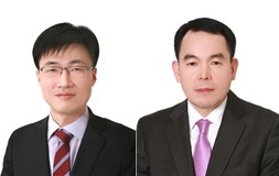 ▲(왼쪽부터) 김평섭 상무이사, 박창옥 본부장.