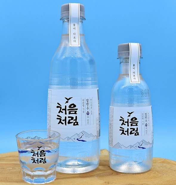 ▲패키지 리뉴얼을 단행한 처음처럼 페트(PET) 제품