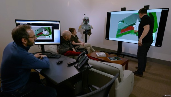 ▲스타워즈 제작진이 OLED TV로 후반 편집 작업을 하고 있다