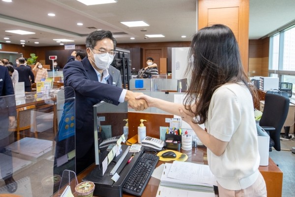 경기신보를 찾은 김동연 경기도지사