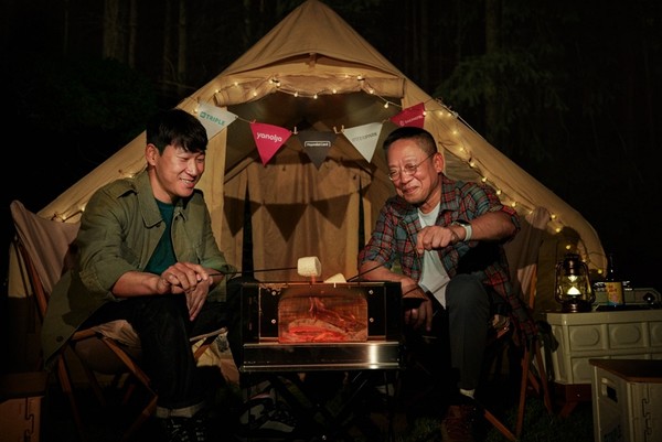 ▲(왼쪽부터) 이수진 야놀자 총괄대표, 정태영 현대카드 부회장