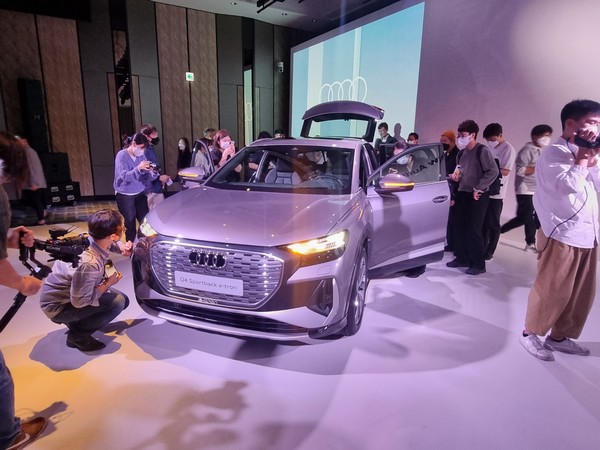 ▲Q4 스포트백 e-트론