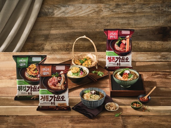 ▲겨울 시즌을 앞두고 전문점 수준의 품질로 업그레이드한 풀무원 정통 일식 우동 제품 3종