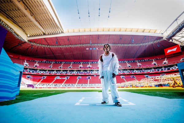 ▲버드와이저가 FIFA와 공동 제작한 2022 FIFA 카타르 월드컵 기념 뮤직비디오 'The World Is Your To Take'