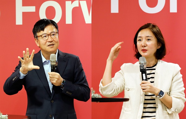 ▲(사진설명) 하형일 사장과 안정은 사장이 2023년 11번가 2.0의 본격적 실행 전략에 대해 설명하고 있다