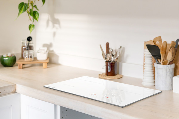 ▲쿠첸 ‘화이트 3구 인덕션 더 블랑'