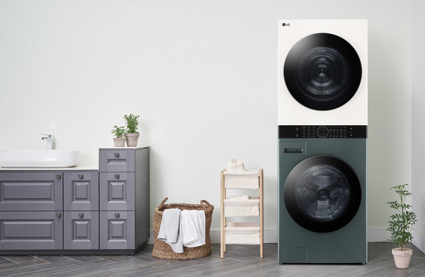 ▲LG전자 트롬 워시타워 신제품(하단 세탁기, 상단 건조기)