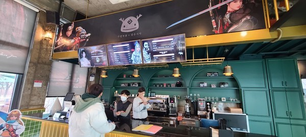 ▲계산대에도 검은사막이 묻어(?)있다