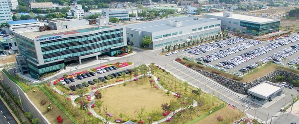 현대트랜시스 동탄시트연구센터(본사) 전경