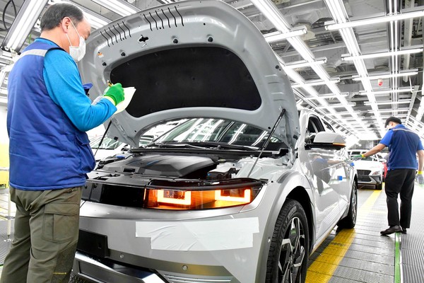 ▲지난해 국내 자동차 생산이 전년 대비 8.5% 증가했다.