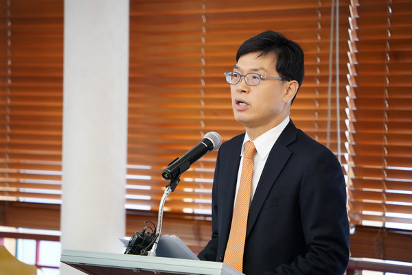 ▲안철경 보험연구원장이 31일 열린 기자간담회에서 발언하고 있다.