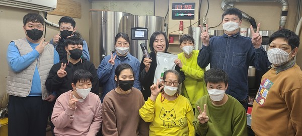 곽미숙 대표의원 (사진 가운데)