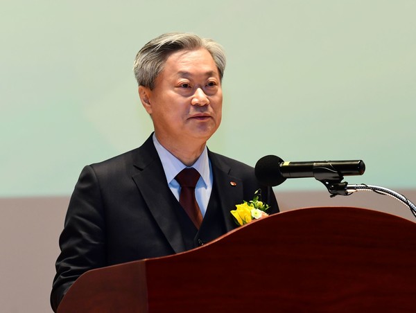 ▲전영상 신임 한국전력 상임감사위원이 7일 나주 한전 본사에서 취임식을 가졌다.