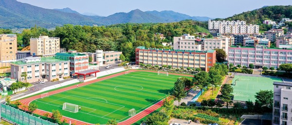 ▲HL그룹은 경기도 양평균 양서고(사진)에 15년간 장학금을 지원하고 있다.