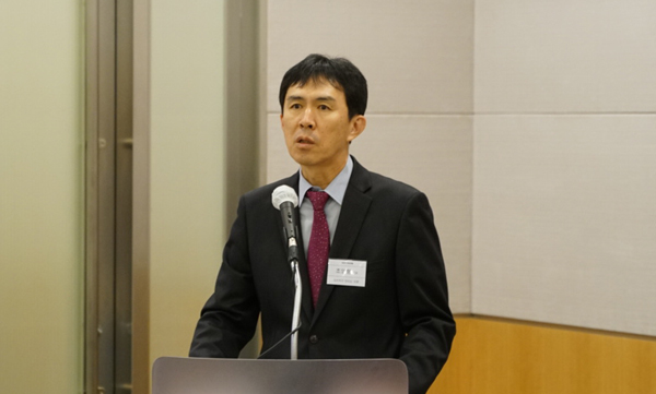 ▲조영행 소비자가만드는신문 대표가 'ESG 환경경영 실태와 실효성 제고방안'을 주제로 한 '2023 ESG 포럼'에서 개회사를 하고 있다.