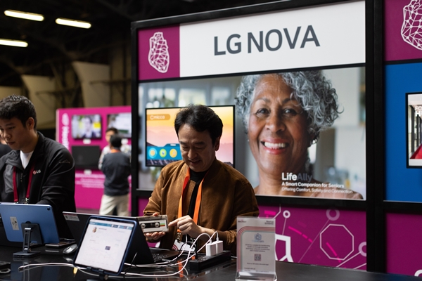 ▲지난 25~26일(현지시간) 미국 샌프란시스코에서 열린 LG NOVA '이노베이션 페스티벌'에 참가한 글로벌 스타트업 관계자들