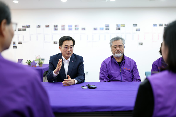 김동연 경기도지사(왼쪽)