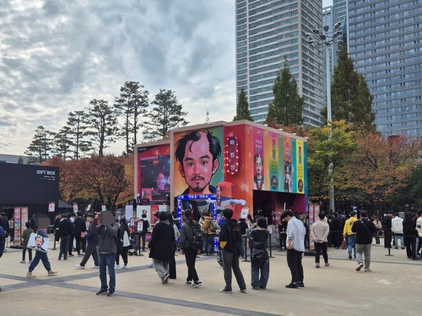 ▲야외에 마련된 마법소녀 루루핑 부스