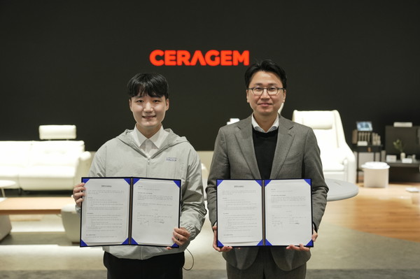 ▲세라젬 이경수 대표(우측)과 에이슬립 이동헌 대표