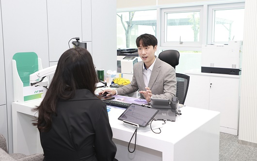 ▲iM뱅크 원주지점은 개방형 창구 대신 상담실 6곳을 운영해 고객 응대를 하고 있다.