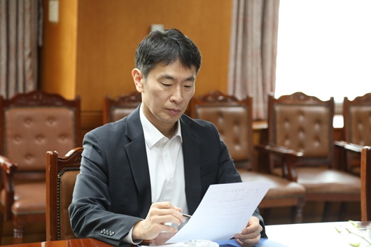 ▲ 이복현 금융감독원장이 17일 오전 금융상황 점검회의를 주재했다.