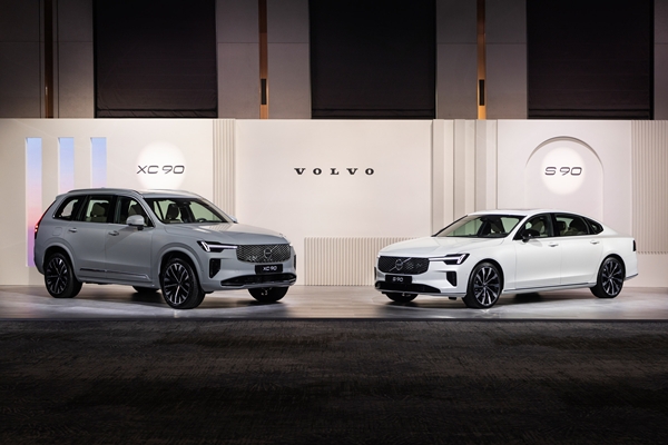 ▲(왼쪽부터) 볼보 XC90과 S90