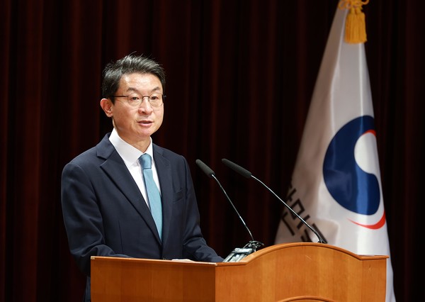 ▲제11대 이억원 금융위원장 취임식이 15일 오후 서울 종로구 정부서울청사 별관에서 진행됐다.