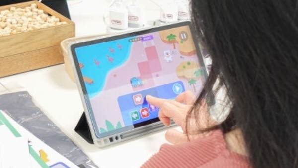 ▲ ‘플레이 AI 투게더'에 참여중인 학생