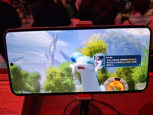 ▲비록 시연용 버전으로 개발중이지만 팰의 얼굴 표정까지 정밀하게 구현했다