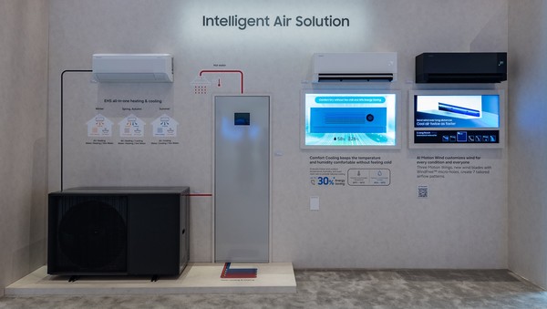 ▲'CES 2026' 삼성전자 전시관에 고효율 히트펌프 냉난방시스템 'EHS 올인원' 신제품이 전시됐다.