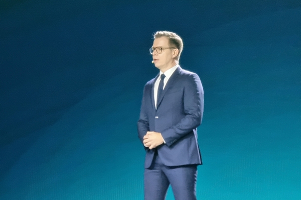 ▲마티아스 부세 포르쉐코리아 대표는 19일 서울 광진구 파이팩토리 스튜디오에서 열린 2026 포르쉐 신년 기자 간담회에서 올해 포르쉐코리아의 전략에 대해 소개했다.