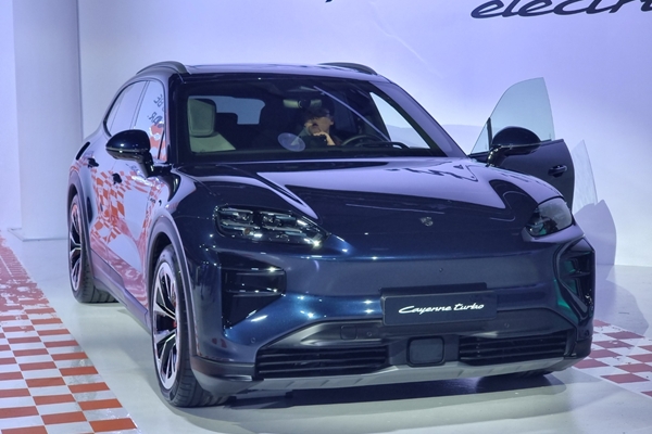 ▲포르쉐 '카이엔 일렉트릭'