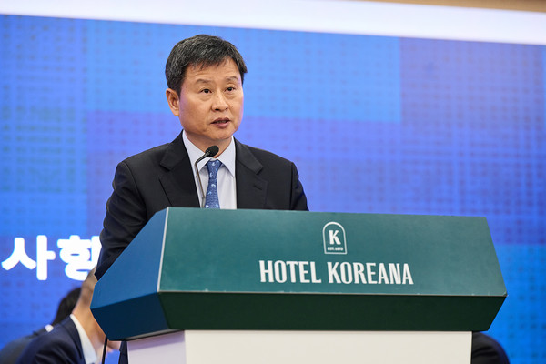 ▲박기덕 고려아연 대표가 24일 열린 고려아연 정기 주주총회에서 이사회 의장을 맡아 진행을 하고 있다