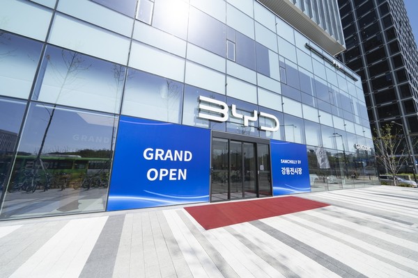 ▲BYD는 출범 이후 1년 만에 서비스센터 6곳을 충원하며 서비스 네트워크 확충에도 속도를 내고 있다